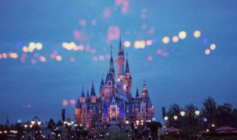 In the Middle of a Perfectly Ordinary Day