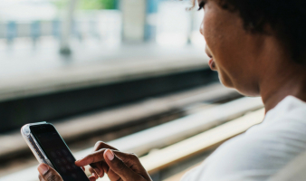 Moms: Connected, Social and Mobile